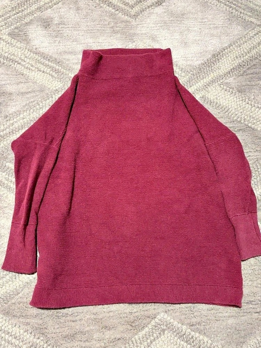Free People Ottoman Slouchy Tunic berry color size small